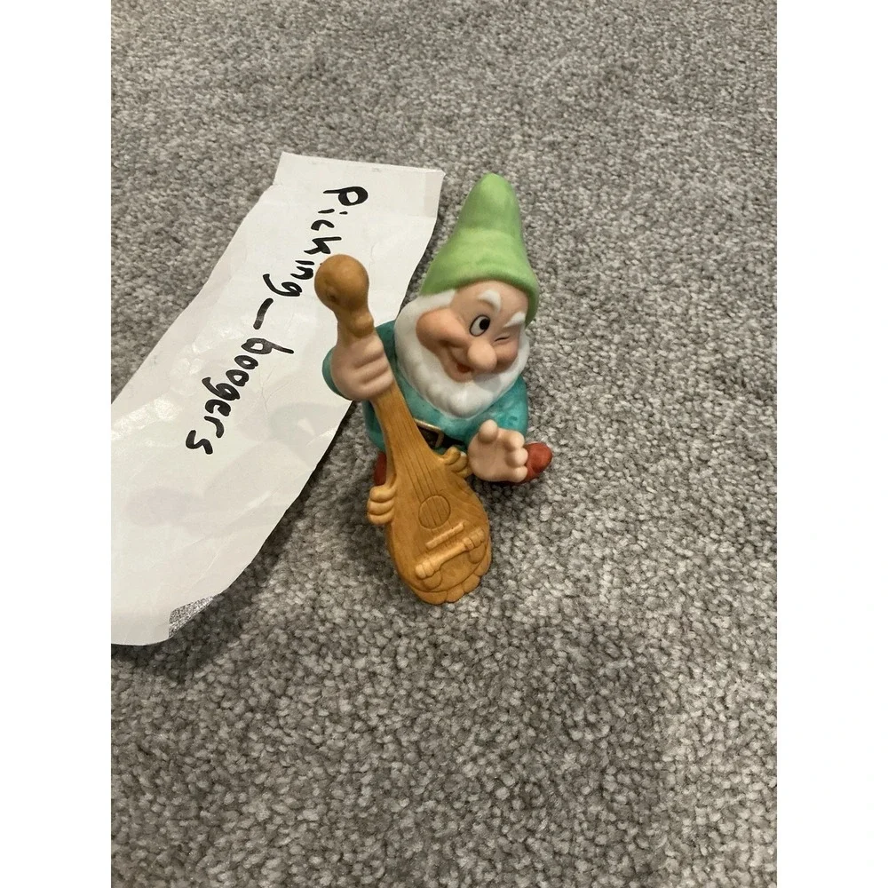 VTG Disney Snow White‎ and the Seven Dwarves Happy 3
